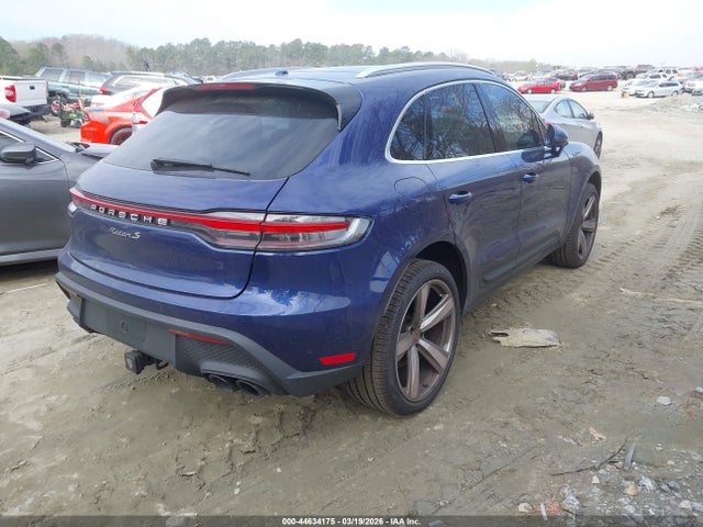 Porsche Macan T