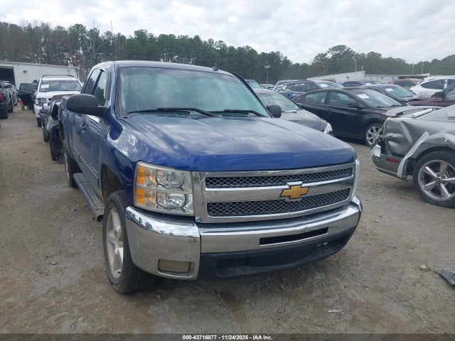 Salvage Chevrolet Silverado 1500 Image