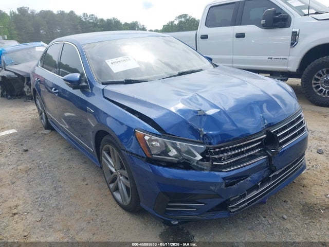 Salvage Volkswagen Passat Image