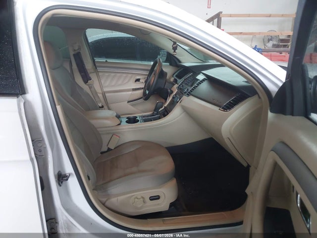 Ford Taurus Se