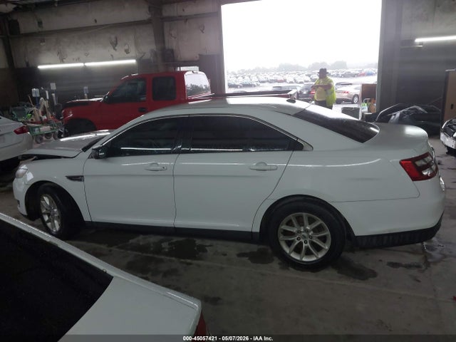 Ford Taurus Se