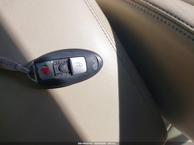 INFINITI Ex Journey