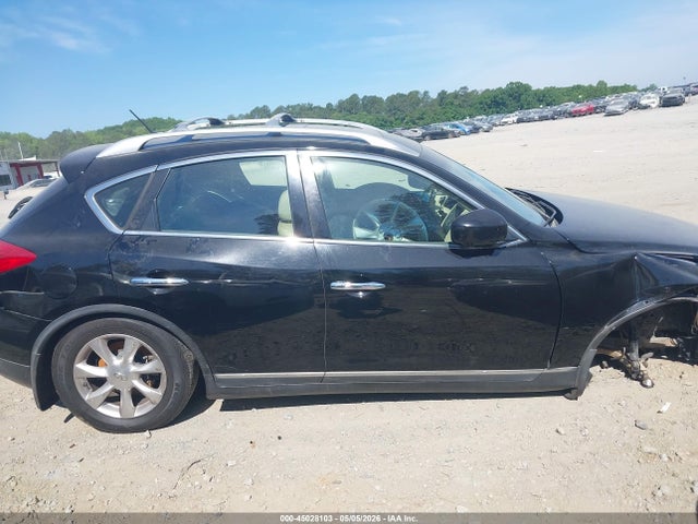 INFINITI Ex Journey