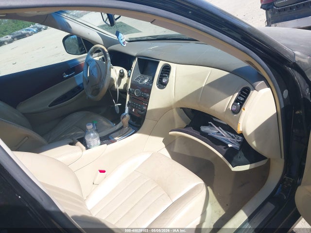 INFINITI Ex Journey
