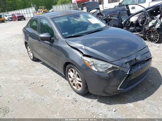 Salvage Toyota Yaris Image
