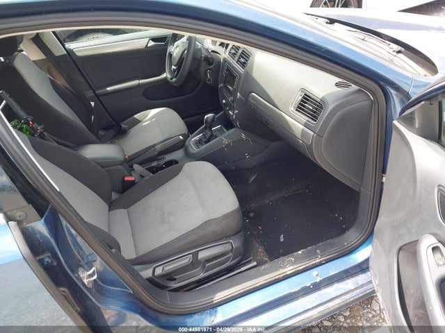 Volkswagen Jetta 1.4t S