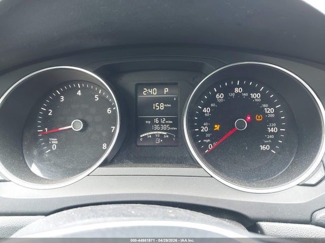 Volkswagen Jetta 1.4t S
