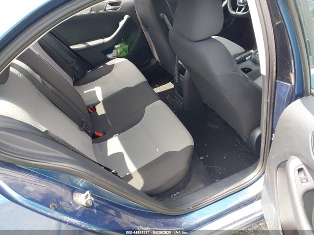 Volkswagen Jetta 1.4t S