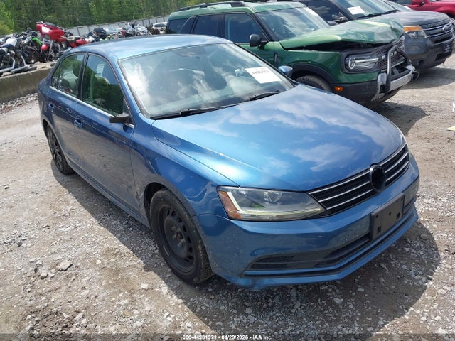 Salvage Volkswagen Jetta Image