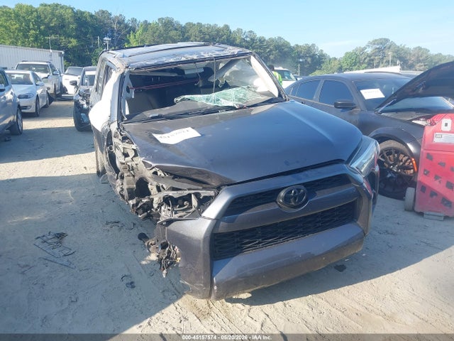 Salvage Toyota 4Runner Image