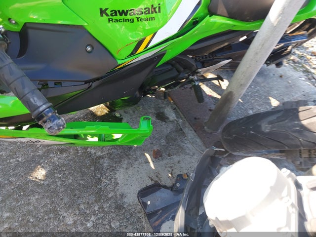 Kawasaki Ex650 P
