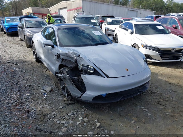 Salvage Porsche Taycan Image