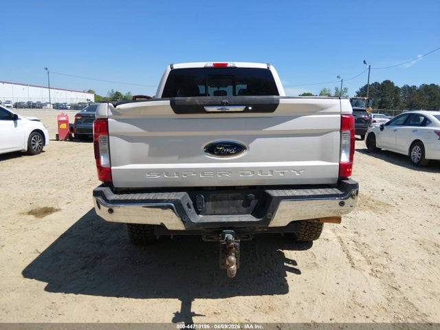 Ford F-250 Lariat