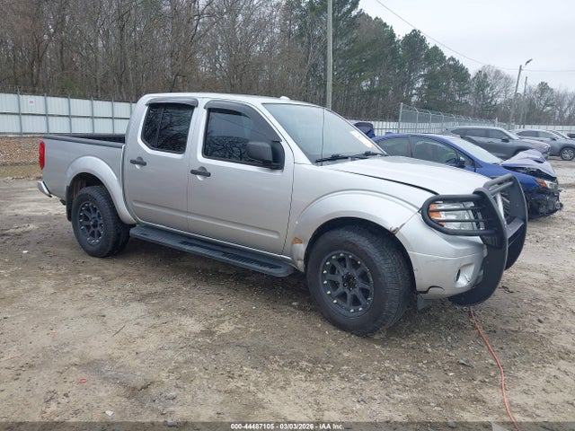 Salvage Nissan Frontier Image