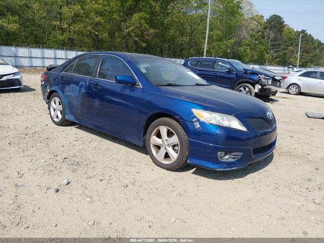Salvage Toyota Camry Image