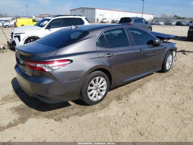 Toyota Camry Le