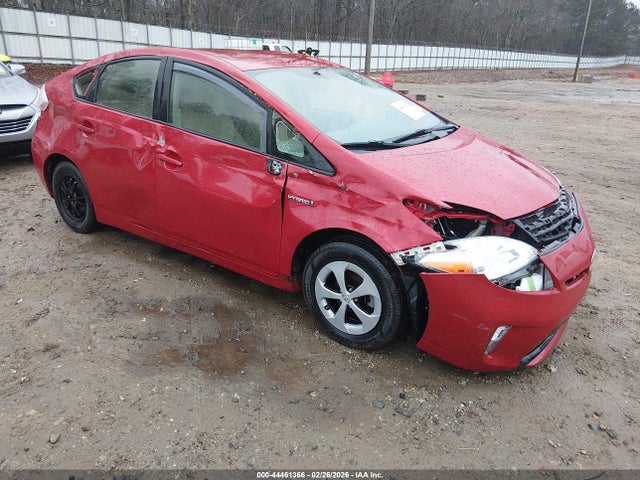 Salvage Toyota Prius Image