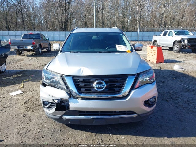 Nissan Pathfinder Sl 2wd
