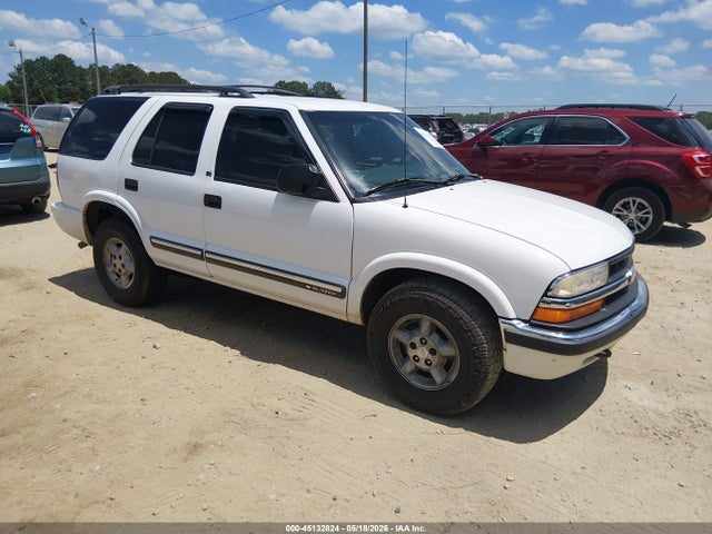 Salvage Chevrolet Blazer Image
