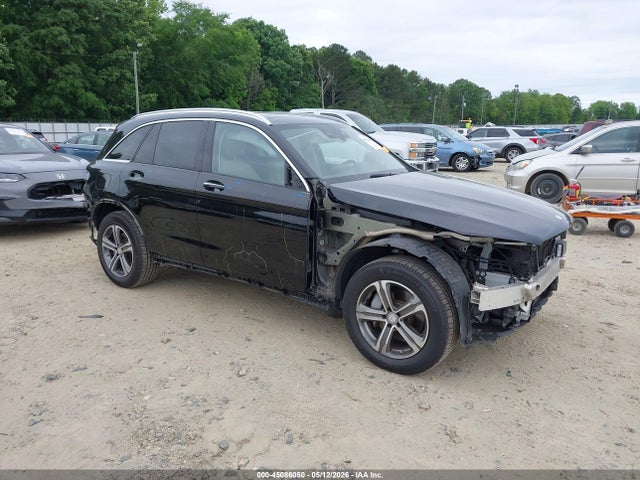 Salvage Mercedes-Benz GLC Image