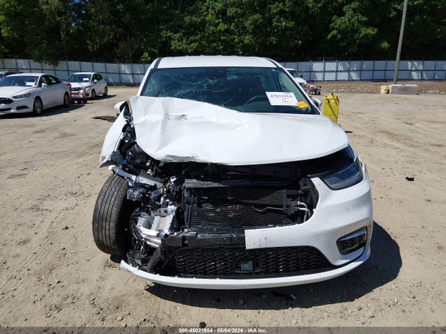 Chrysler Pacifica Touring L
