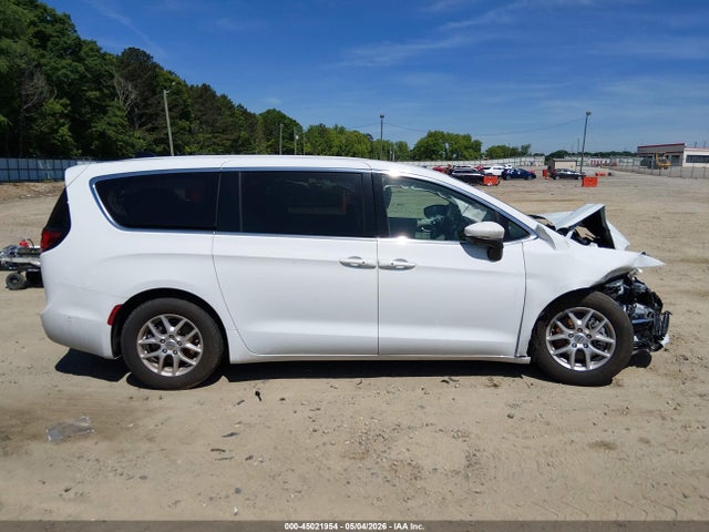 Chrysler Pacifica Touring L