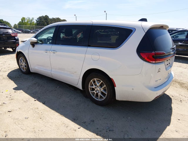 Chrysler Pacifica Touring L