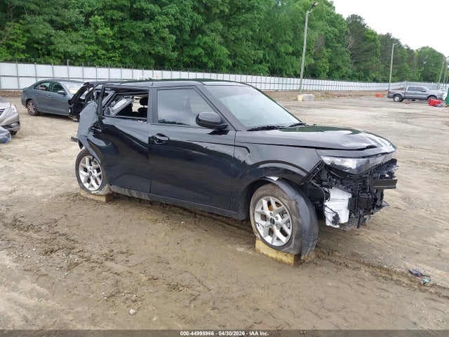 Salvage Kia Soul Image