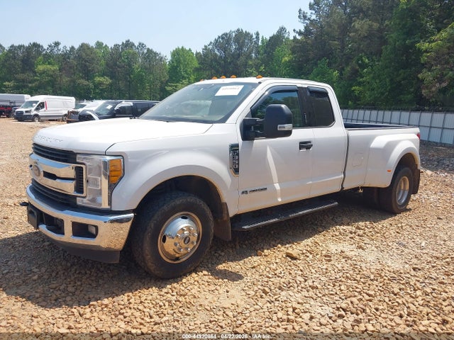 Ford F-350 Xlt