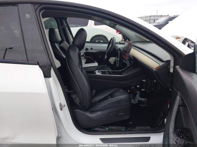 Tesla Model Y Long Range Dual Motor All-wheel Drive