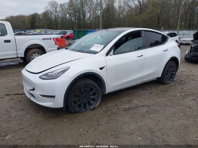 Tesla Model Y Long Range Dual Motor All-wheel Drive
