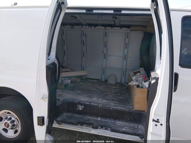 GMC Savana Work Van