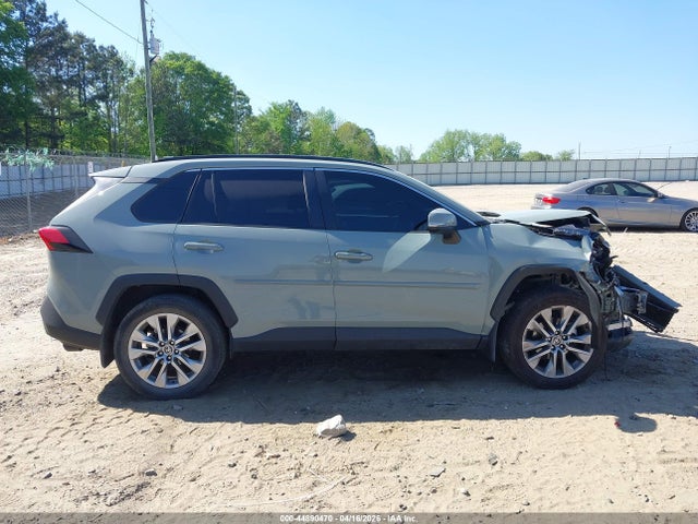 Toyota RAV4 Xle Premium