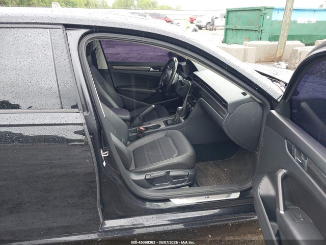 Volkswagen Passat 2.0t R-line