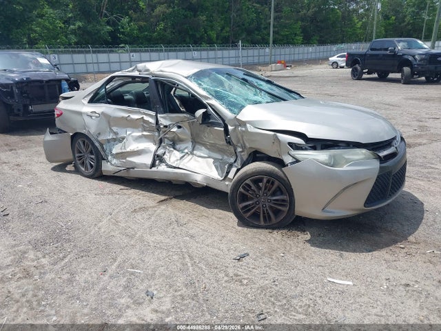 Salvage Toyota Camry Image