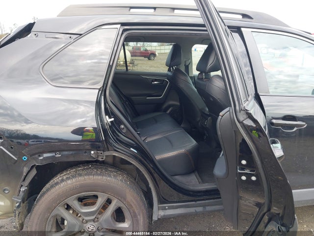Toyota RAV4 Adventure