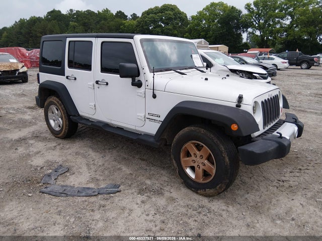 Salvage Jeep Wrangler Image