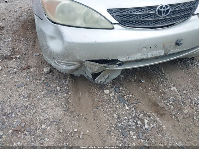 Toyota Camry Le V6