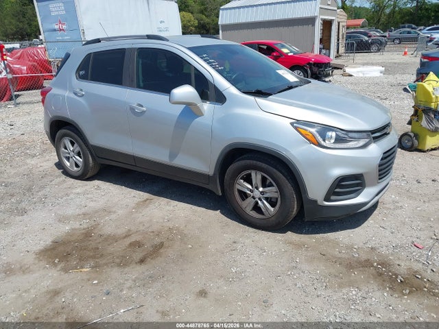 Salvage Chevrolet Trax Image