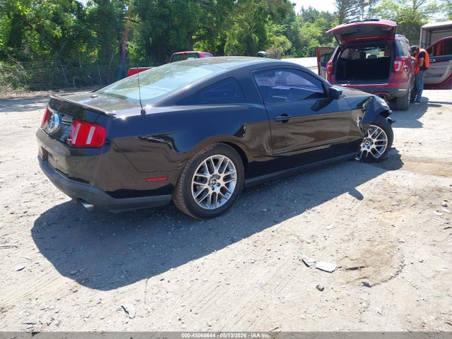 Ford Mustang V6 Premium