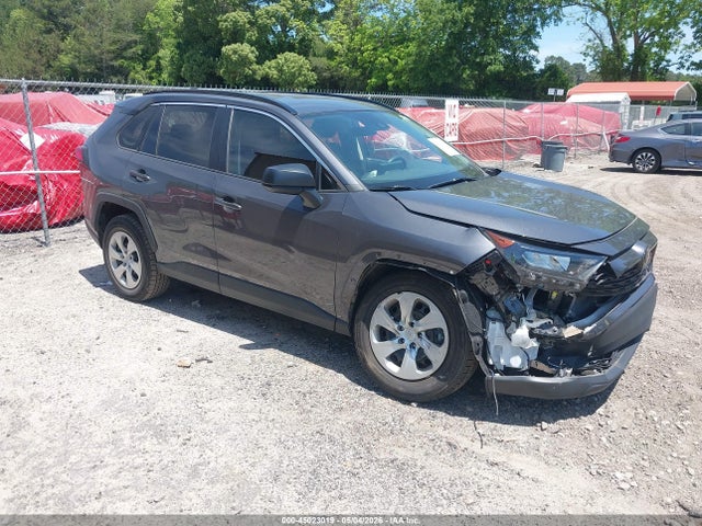 Salvage Toyota RAV4 Image