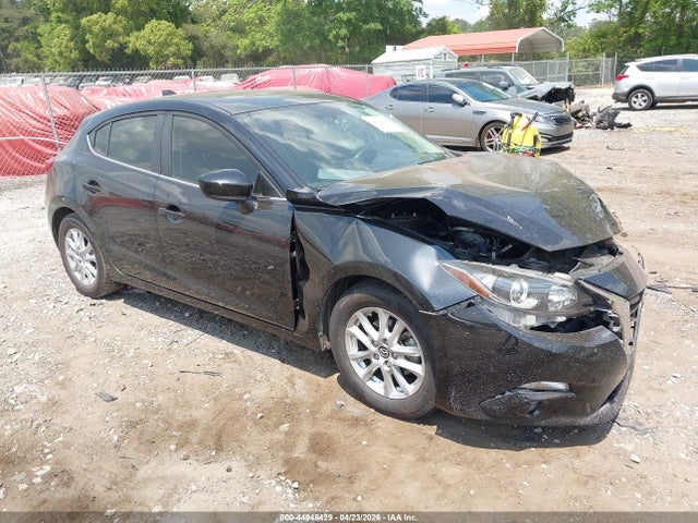 Salvage Mazda Mazda3 Image