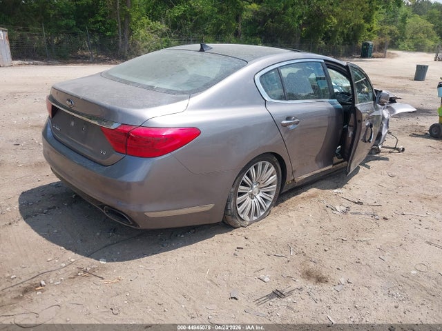 Kia K900 Premium