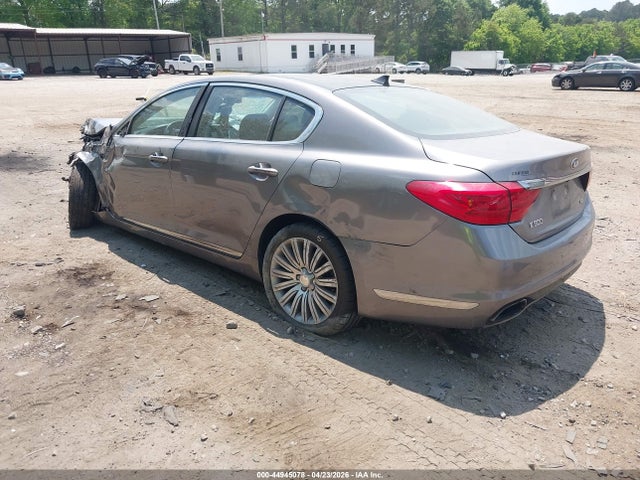 Kia K900 Premium