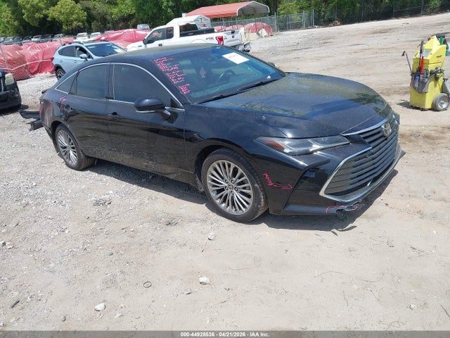 Salvage Toyota Avalon Image
