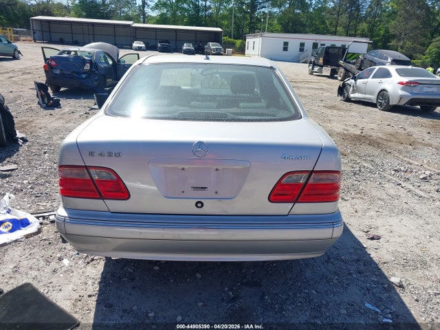 Mercedes-Benz E-Class 4m