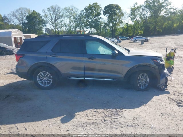 Ford Explorer Active