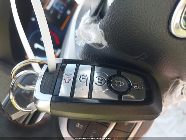 Ford Explorer Active