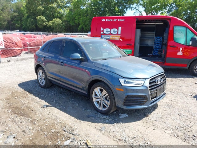 Salvage Audi Q3 Image
