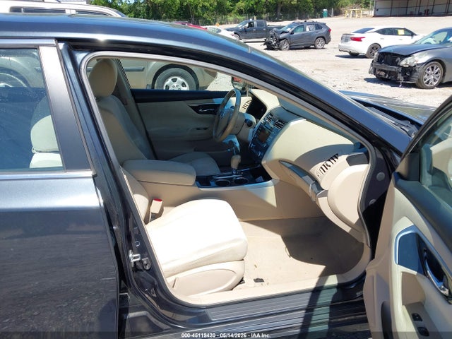Nissan Altima 2.5 Sv